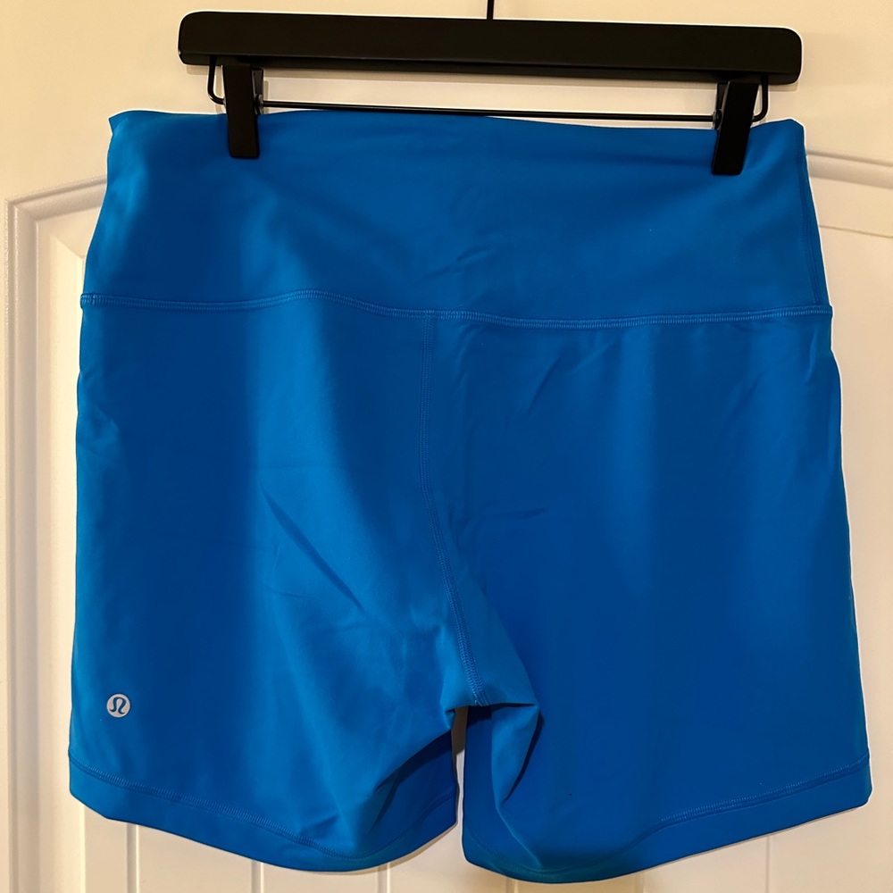 Lululemon Poolside (Bright Blue) Wunder Train Biker Short Like New